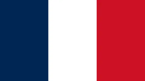 “神户J1荣耀再添，武藤嘉纪欧洲之旅后开启人生新篇章”